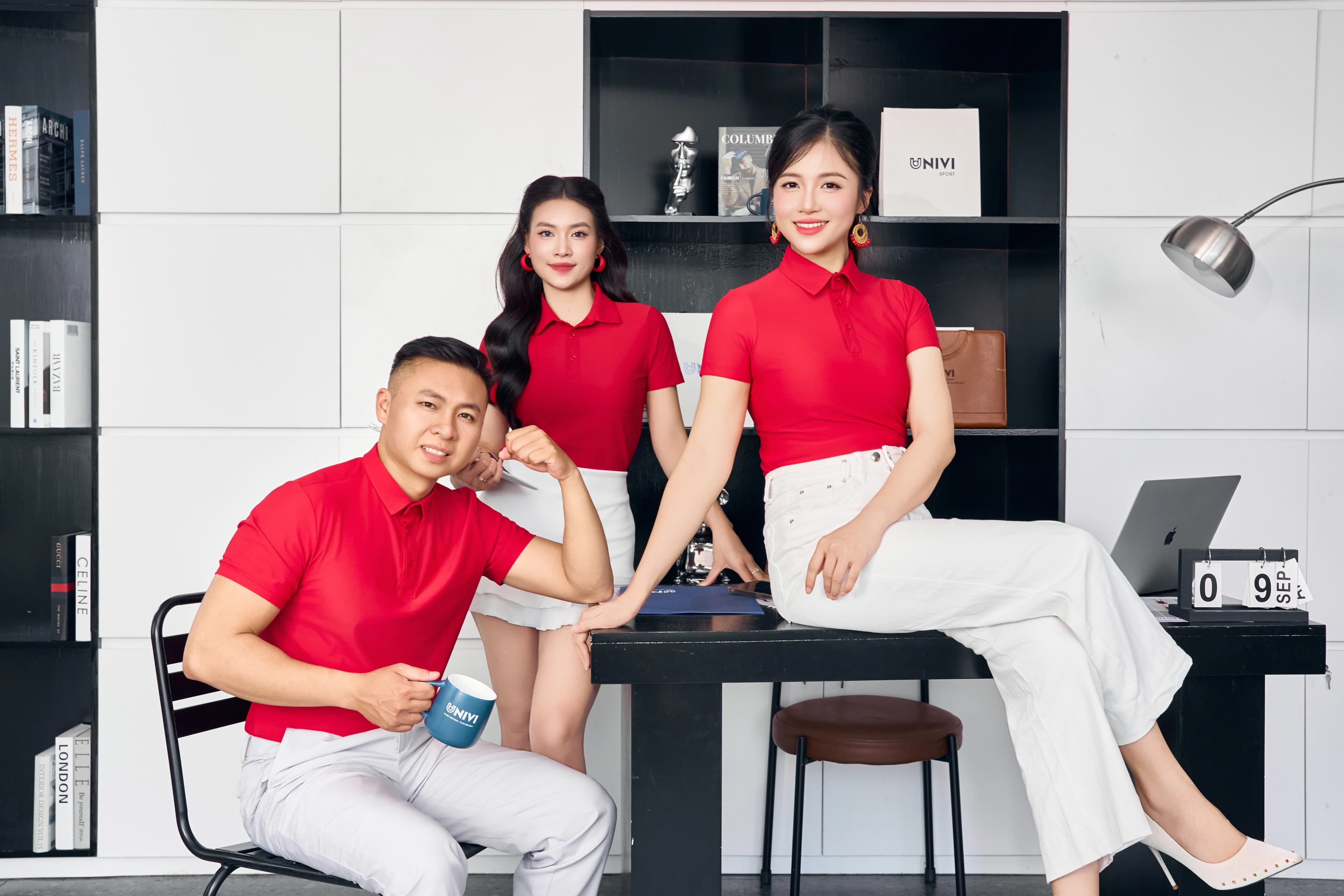Hệ đồng phục và quà tặng đồng bộ cho sự kiện doanh nghiệp