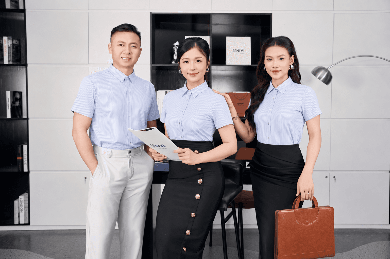 Đồng phục áo sơ mi nhân viên văn phòng