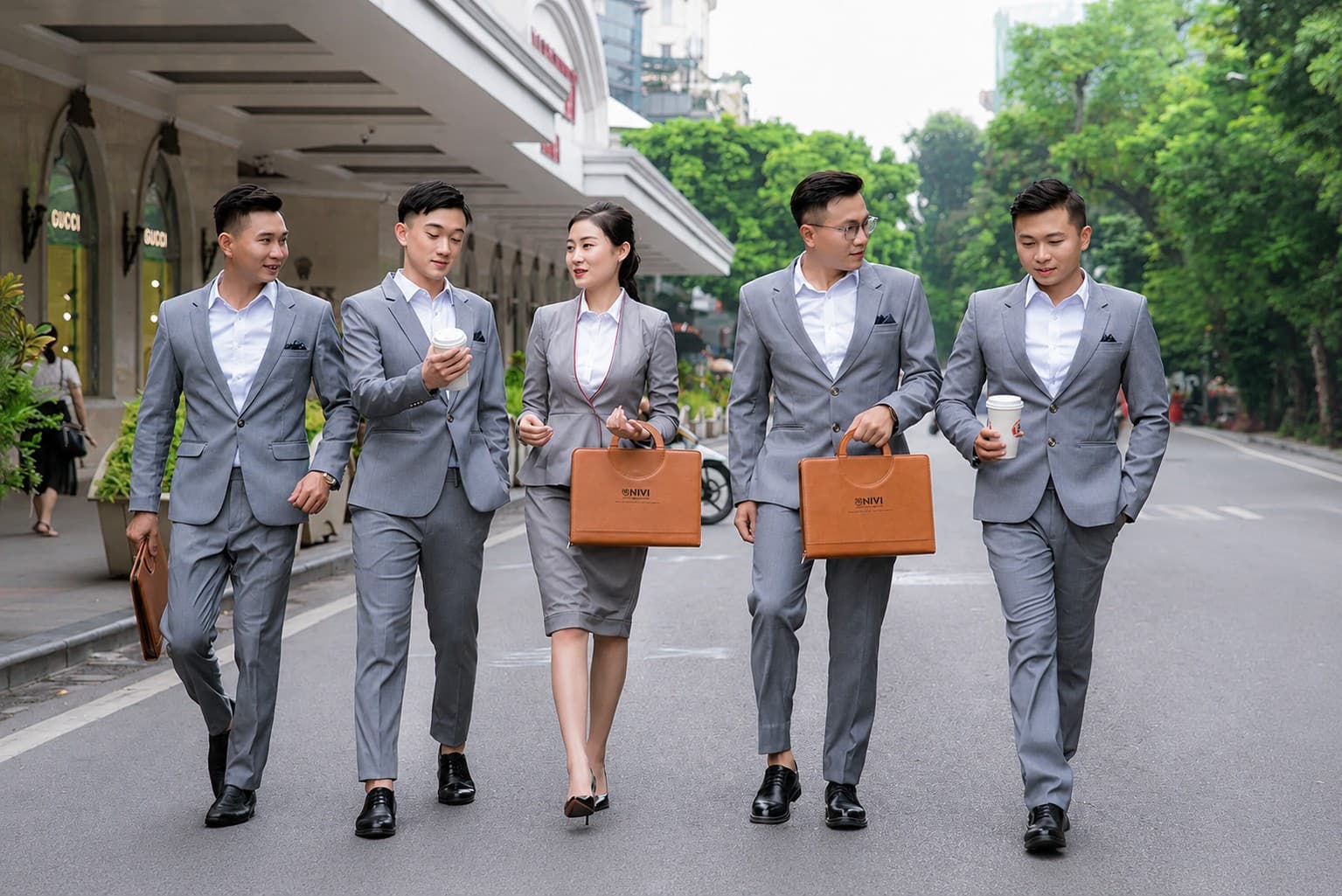 Vest công sở theo vai trò nhân sự và bối cảnh sử dụng trong doanh nghiệp